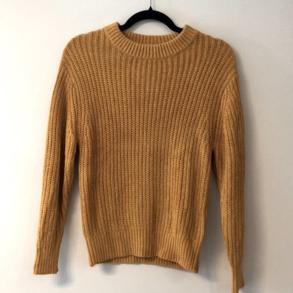 Aritizia Wilfred long sleeve mustard yellow chenille sweater